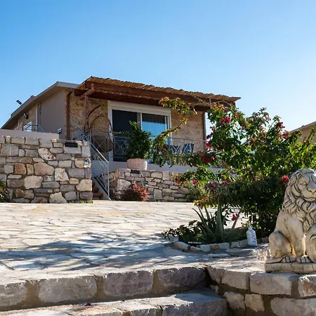 Thea Luxury Residences Zacharo