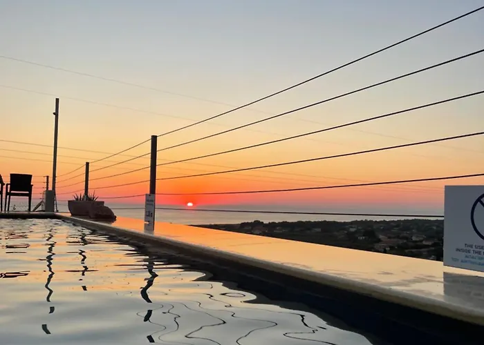 Thea Luxury Residences Апарт-отель 4*