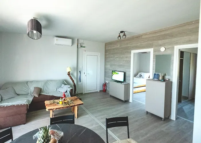 Апарт-отель Thea Luxury Residences 4*