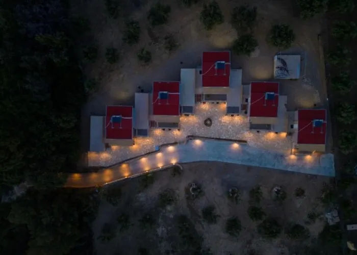 Thea Luxury Residences Апарт-отель 4*