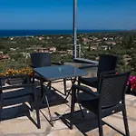 Thea Luxury Residences מלון דירות