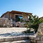 Thea Luxury Residences זכארו