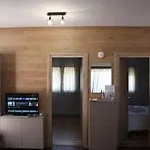 Thea Luxury Residences מלון דירות זכארו