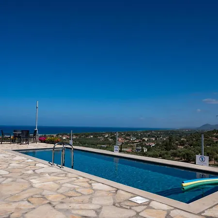 Thea Luxury Residences Lejlighedshotel 4*
