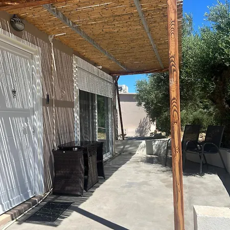 Thea Luxury Residences Aparthotel Zacharo