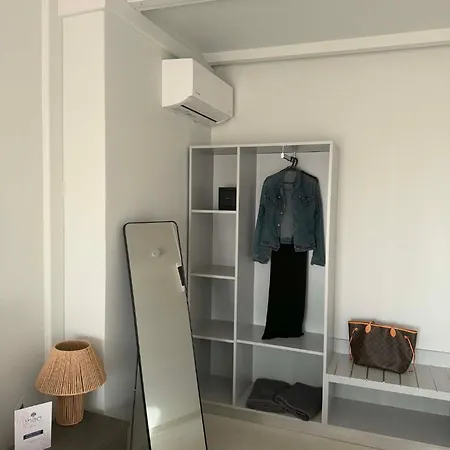 Thea Luxury Residences מלון דירות זכארו