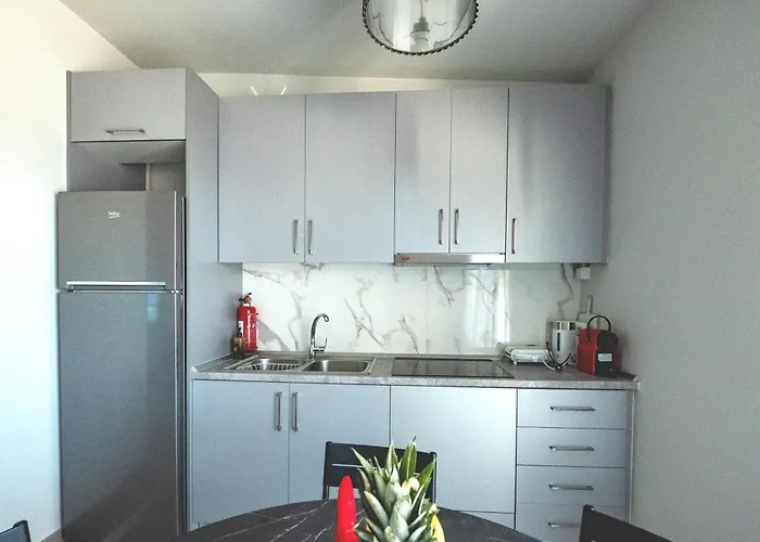 Thea Luxury Residences Lägenhetshotell 4*