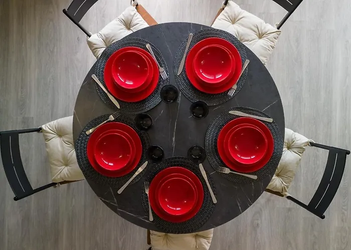 Lägenhetshotell Thea Luxury Residences 4*