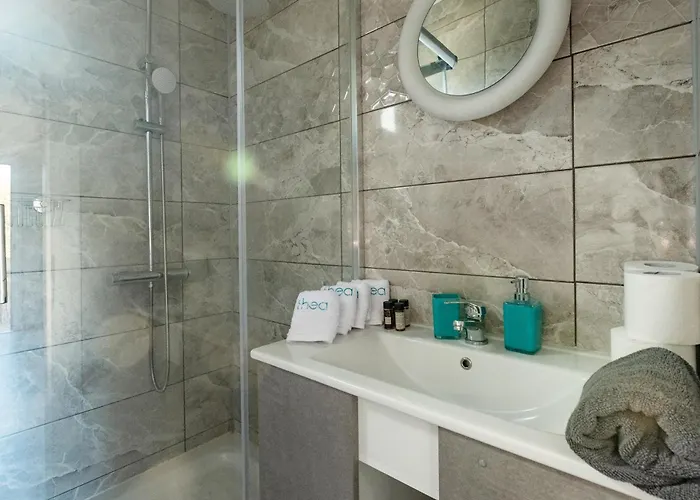 Thea Luxury Residences 4* Zaháro