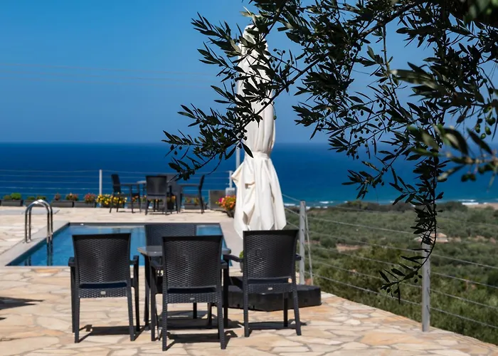 Thea Luxury Residences Lägenhetshotell 4*