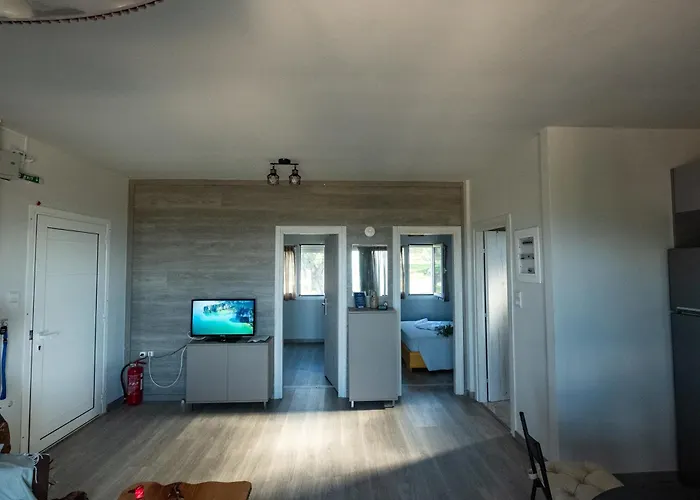 Thea Luxury Residences Apartmanhotel Zaháro