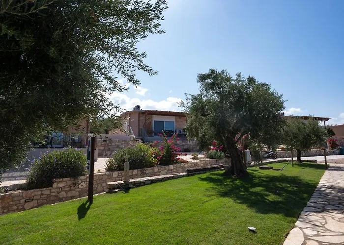 Thea Luxury Residences 4* Zaháro