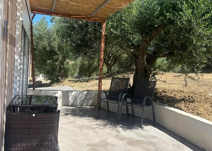 Lägenhetshotell Thea Luxury Residences 4*